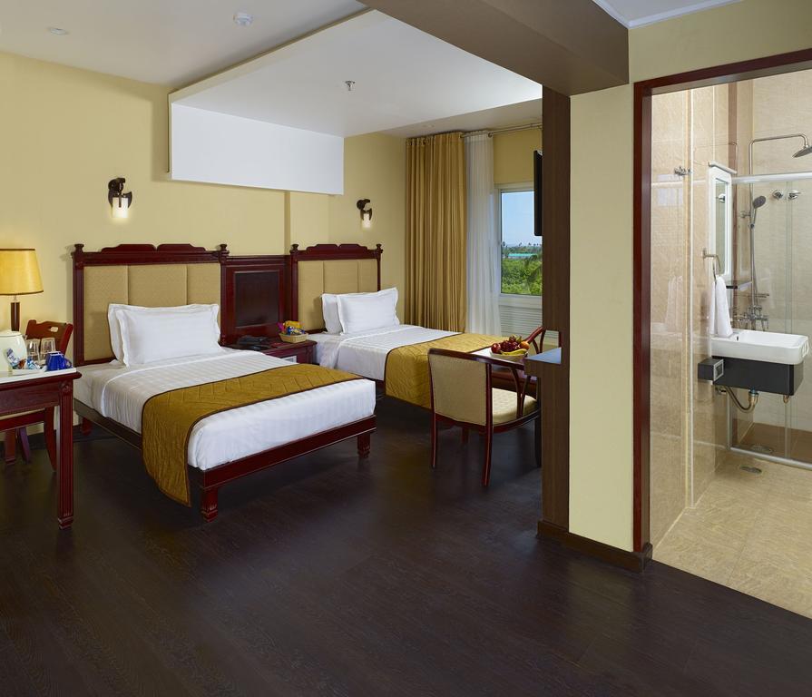 Hotel Palmyra Grand Suite - טירונלוולי חדר תמונה